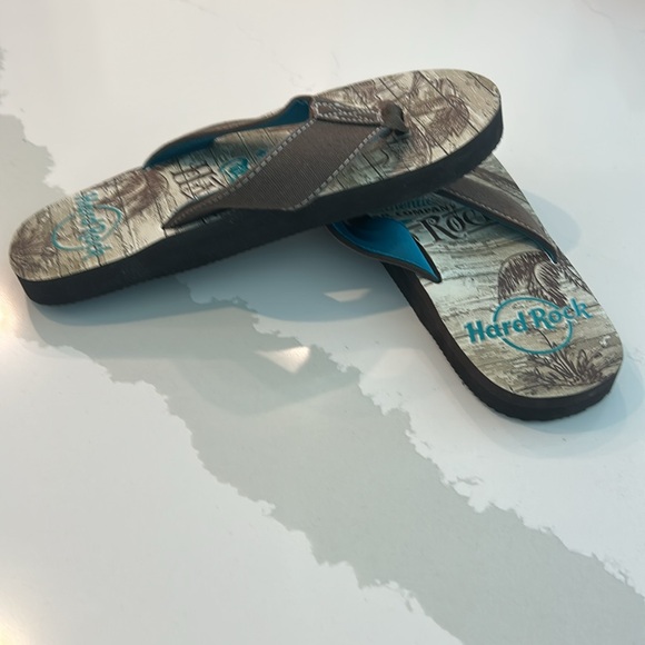 Like New Hard Rock Men’s Size 10 Brown Flip Flops - Picture 3 of 3